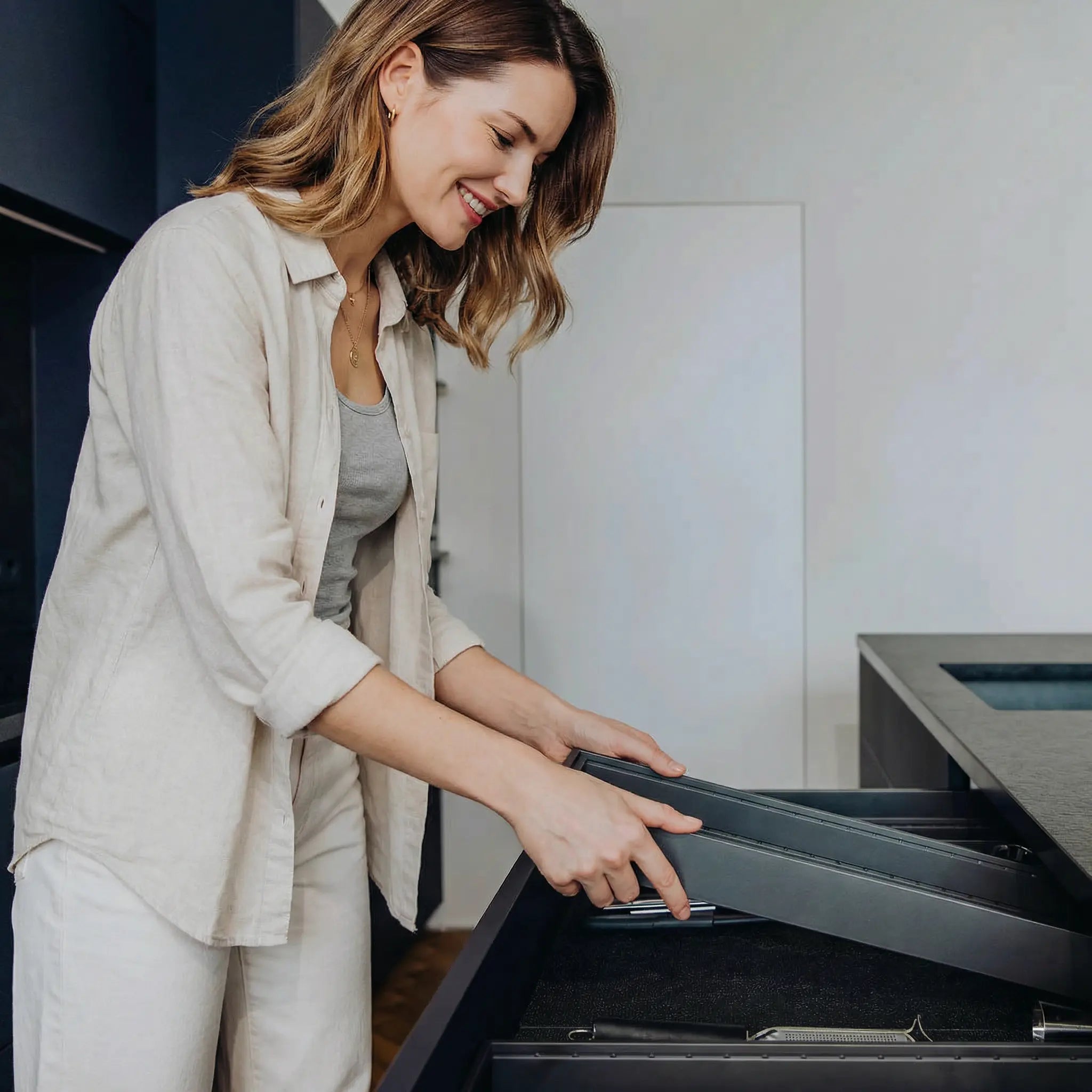 AMBIA-LINE Schubladeneinsatz Stahl (20 cm) Rahmen Blum