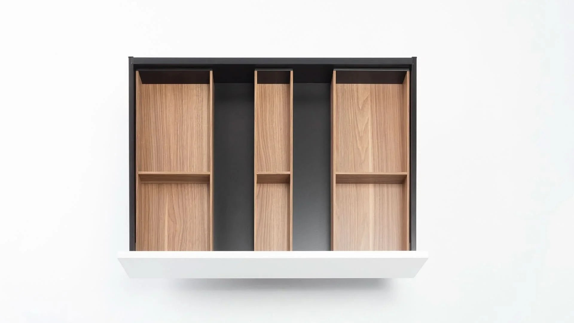 PLAINtrio Holz. Bundle für Besteck & Küchenutensilien (50 cm) Bundle Blum Tennessee Nuss 42.2