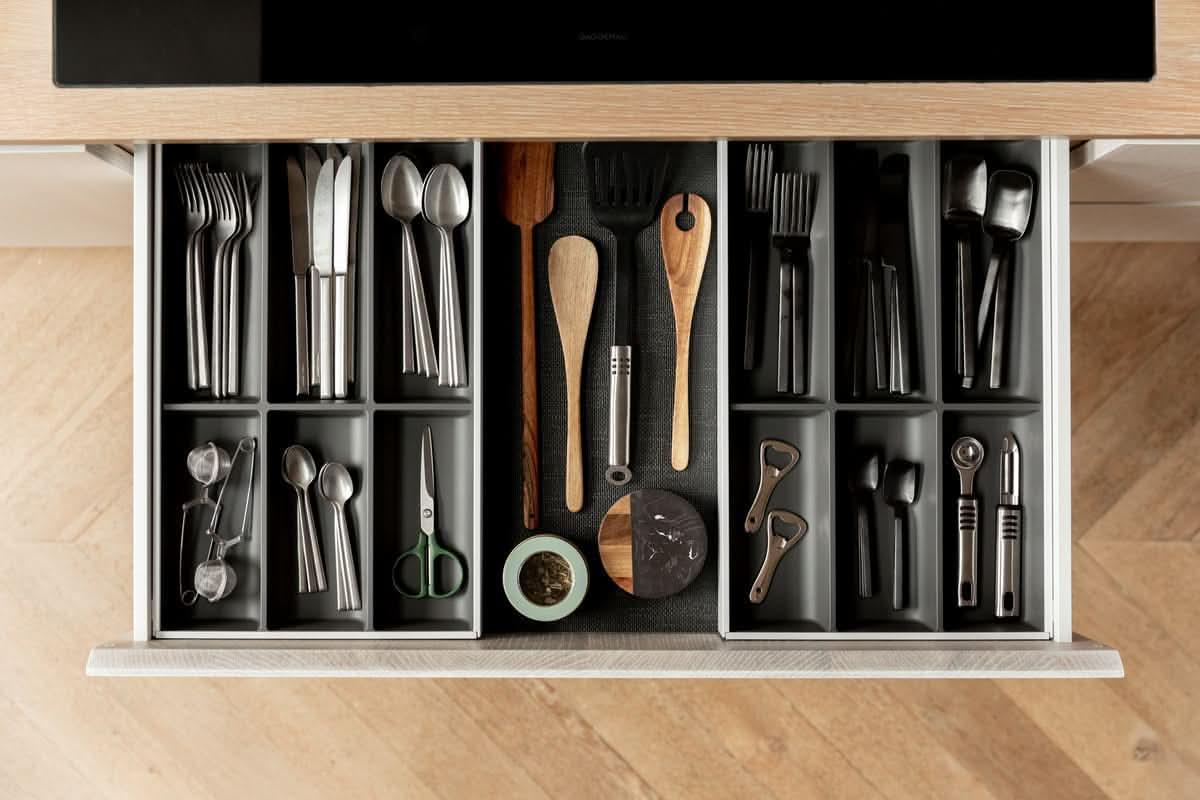 CUTLERYduo Stahl Soft-Touch. Besteckkasten Bundle (60 cm) Bundle Blum