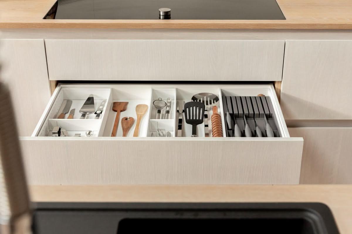 PLAINduo Stahl. Bundle für Besteck & Küchenutensilien (30 cm) Bundle Blum